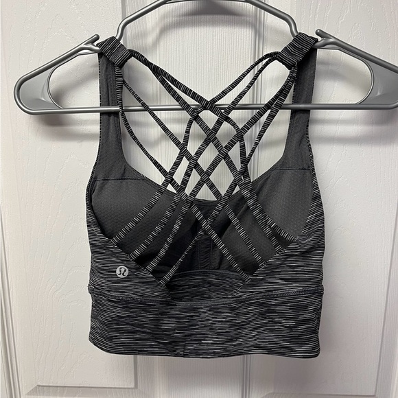 Lululemon Free to Be Longline Bra *Light Support, A/B Cup - Sz 6 - Picture 2 of 5